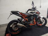 KTM Duke 125