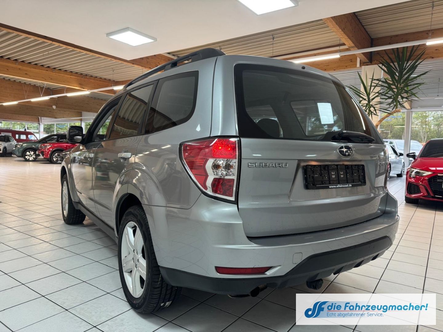 Fahrzeugabbildung Subaru Forester Comfort Xenon Alu Klima el.SP *EXPORT