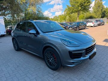 Porsche Cayenne - 3