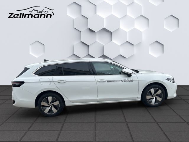 Passat Variant EL 2.0 TDI DSG StHz AhK Navi Lede