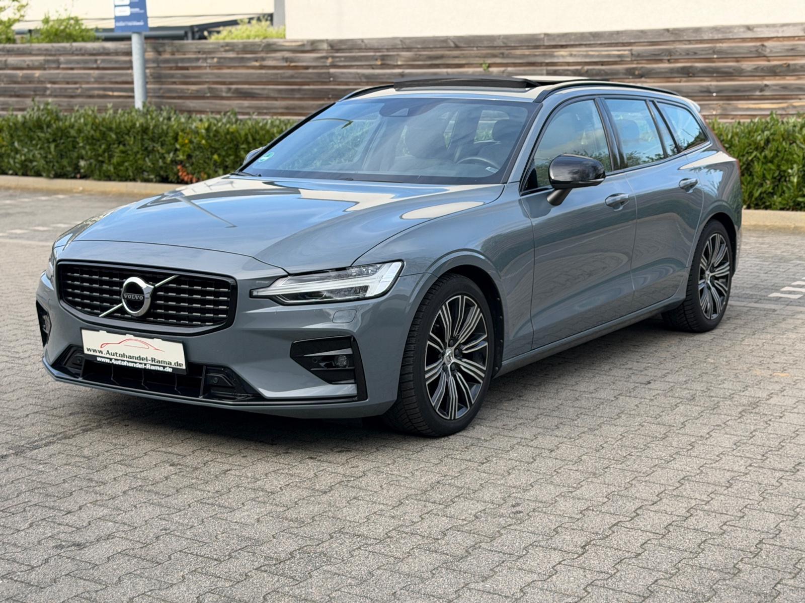 Volvo V60 Plus Dark Pano Automatik SHZ AHK 1.Hand TÜV