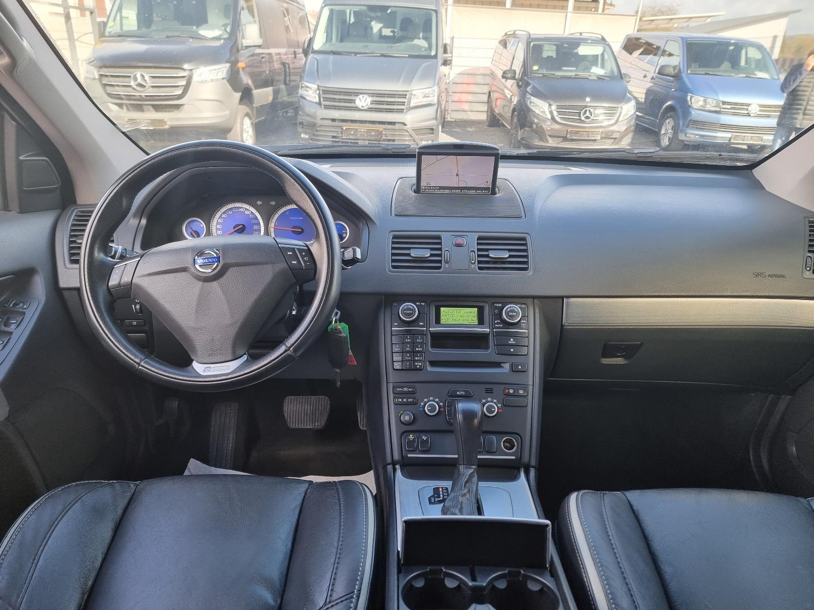 VOLVO XC90 2.4 D5 200 ch R-DESIGN AWD BVA 7 PLACES 2ème MAIN - CUIR - ATTELAGE - 174600 km