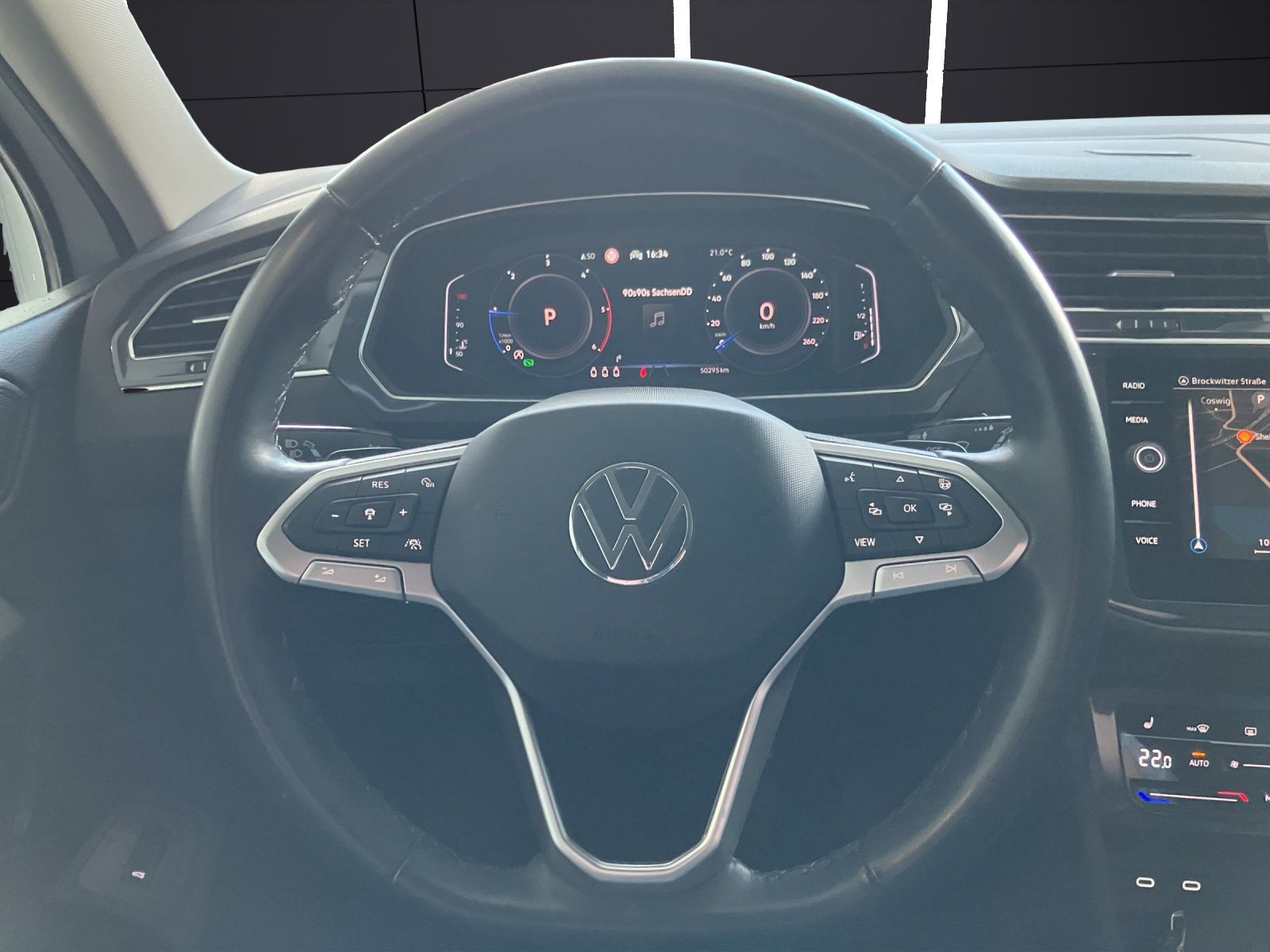 Fahrzeugabbildung Volkswagen Tiguan Allspace Life TDI DSG LED ACC STH HuD SHZ