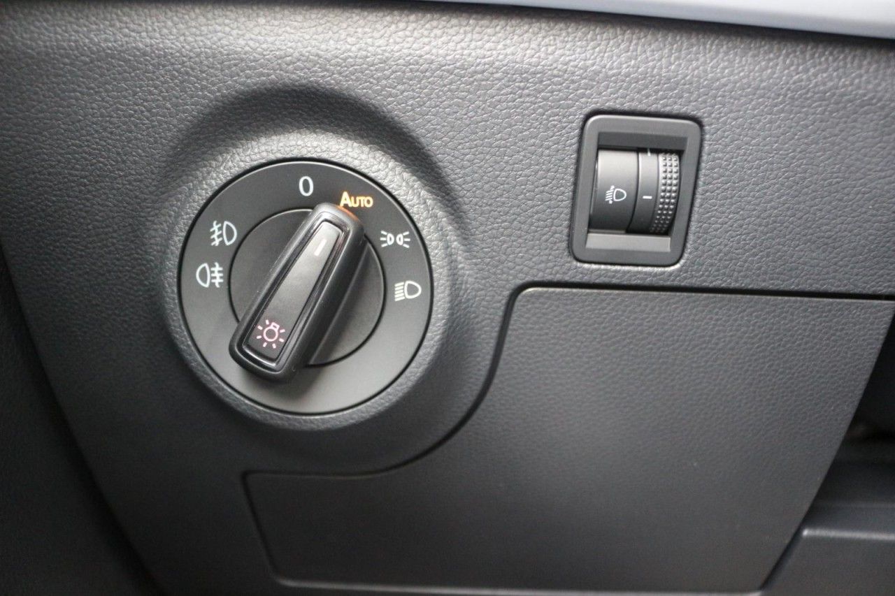 Fahrzeugabbildung SEAT Arona Style 1.0 TSI 110 PS 6-Gang VFW