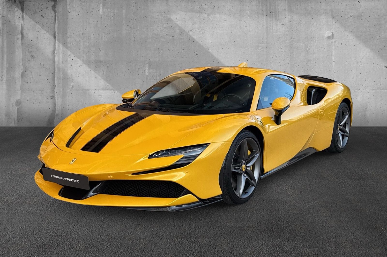 Fahrzeugabbildung Ferrari SF90*AssettoFiorano*VollCarbon*Atelier