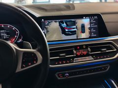 Fahrzeugabbildung BMW X6 M50 i (ICONIC/HEADUP/PANO/3D-CAM/ACC