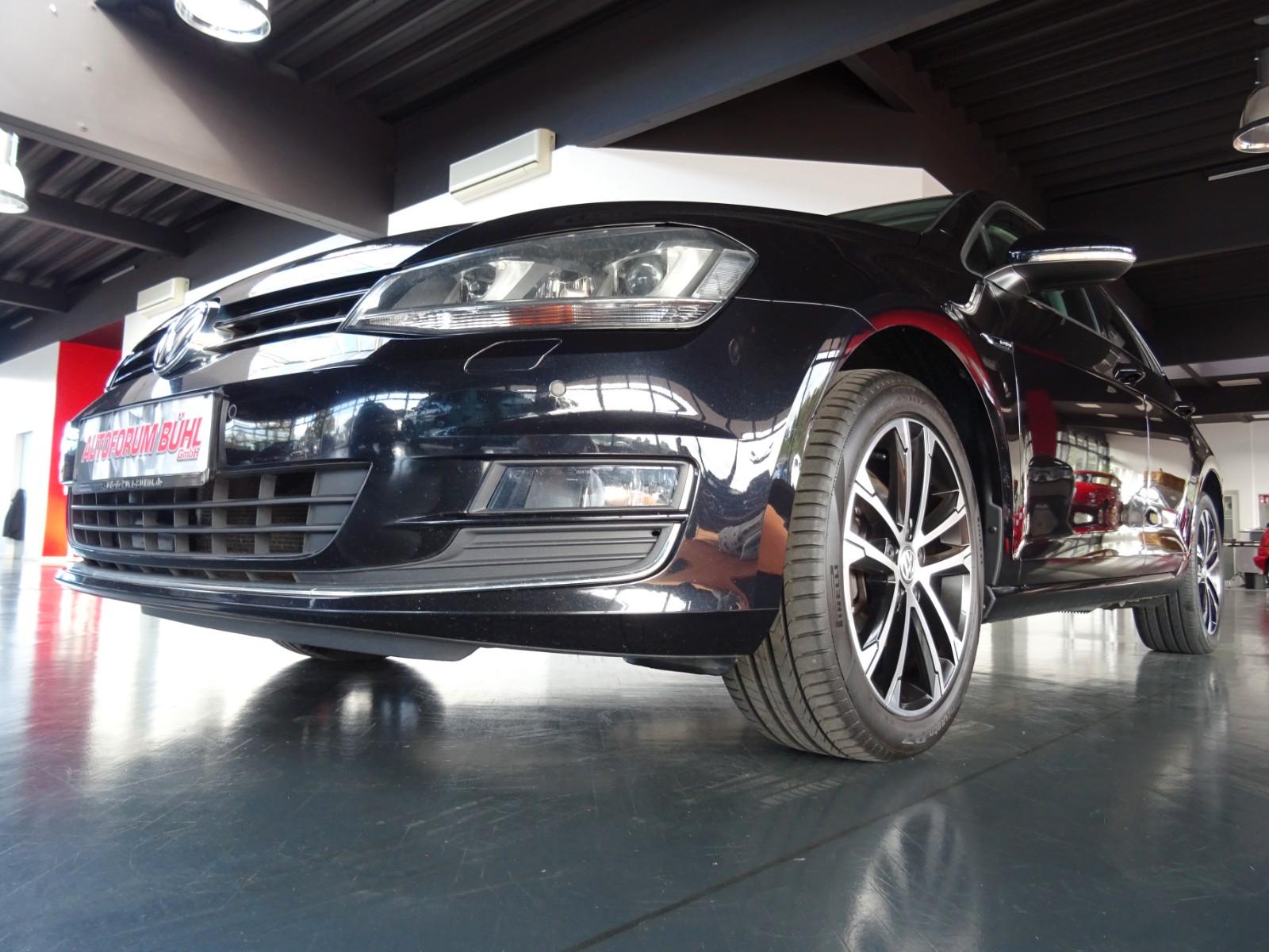 Volkswagen Golf TDI BMT LOUNGE/ Navi/ Bi-Xenon/ PDC/ SHZ