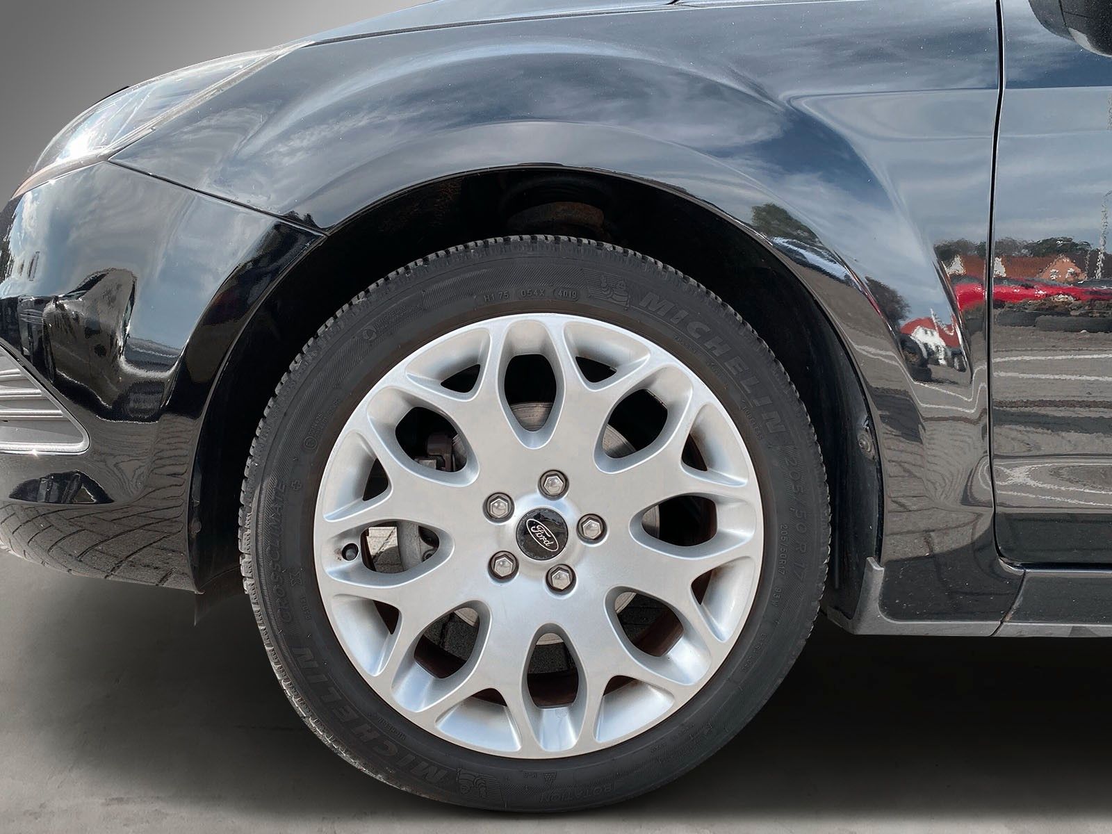 Fahrzeugabbildung Ford Focus Turnier