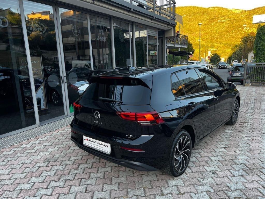 Volkswagen VOLKSWAGEN Golf 1.0 eTSI EVO DSG Life imagem 2