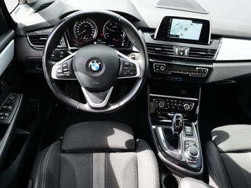 BMW 216 Gran Tourer - 11