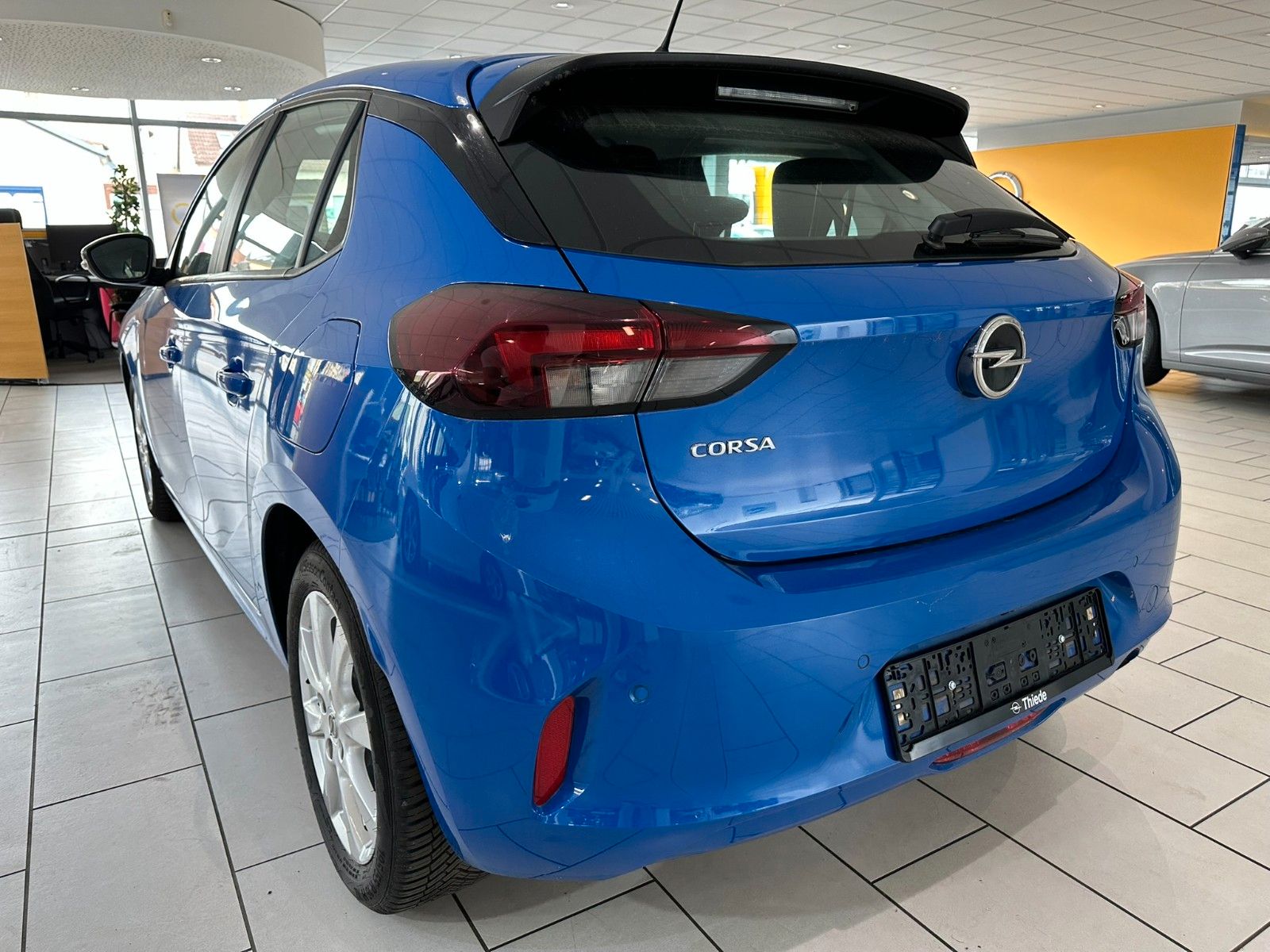 Fahrzeugabbildung Opel Corsa F Edition 1.2T NAVI/PDC/R'CAM/ALU/TEMPOMAT