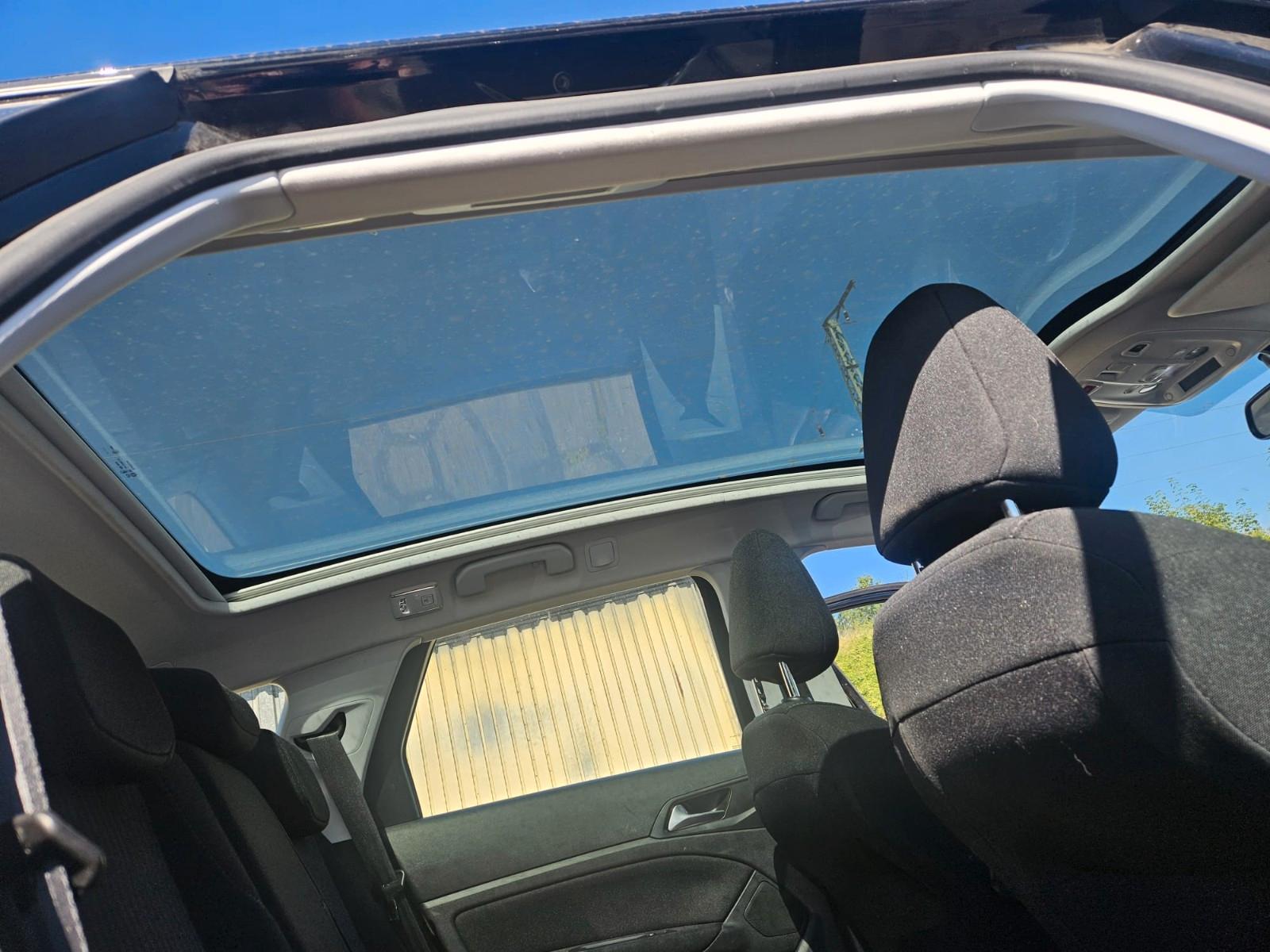 Peugeot 308 2015 — photo 11
