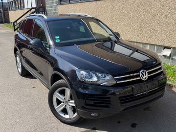 Volkswagen Touareg - 2