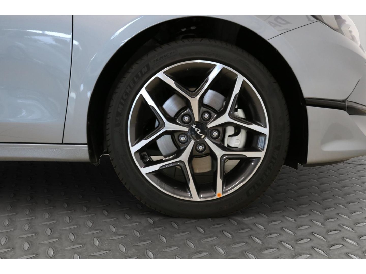 Fahrzeugabbildung Kia Ceed Spirit 1,5 Automatik Kamera Navi SHZ Tempom