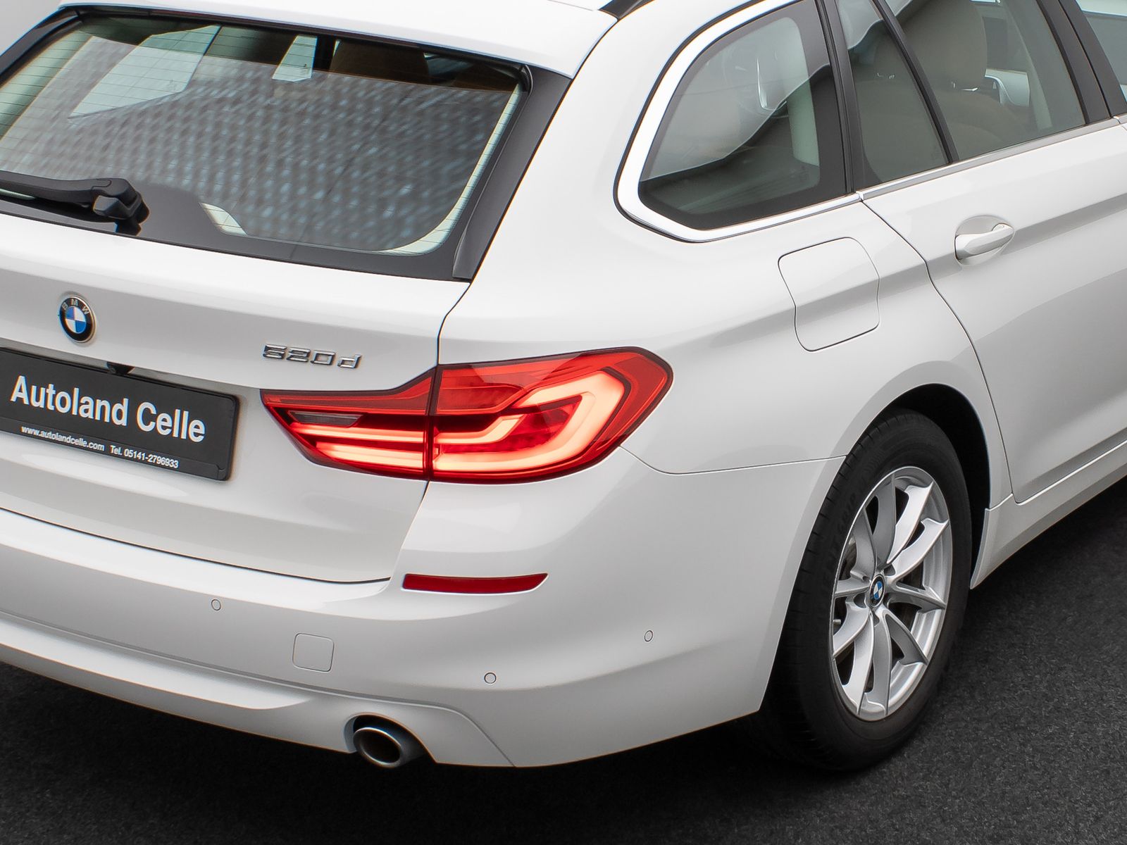 Fahrzeugabbildung BMW 520d Kamera Leder HiFi Sport AHK Alarm Parkassis