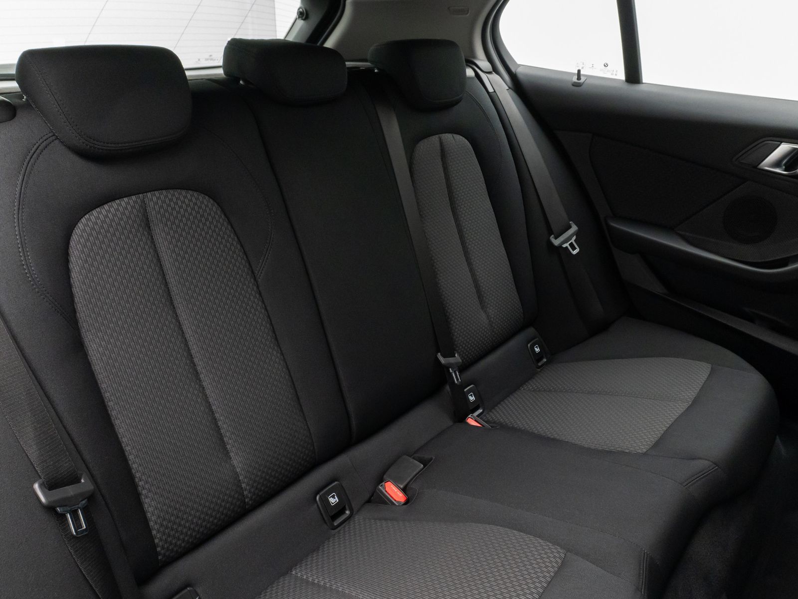 Fahrzeugabbildung BMW 118i DAB CockPitPro PDC LED Geschwindigkeitsreg