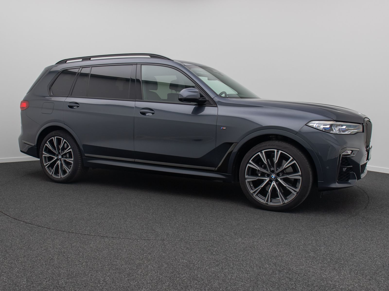 Fahrzeugabbildung BMW X7 M50i 360°SoftClose SkyLounge Massage 22" Voll