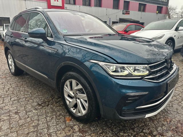 Volkswagen Tiguan Elegance 4Motion DSG 2.0 TDI AHK Massage