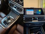 BMW X7 M50i Vollausstattung | 7 Sitzer | AHK | Sthz. - graue BMW X7 M50