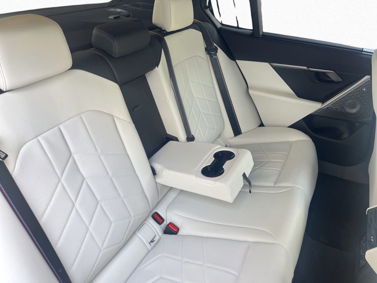 BMW i5 - Bild 14