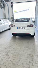 Tesla Model Y Performance Dual Motor AWD Performance - Tesla Model Y Gebrauchtwagen in Berlin