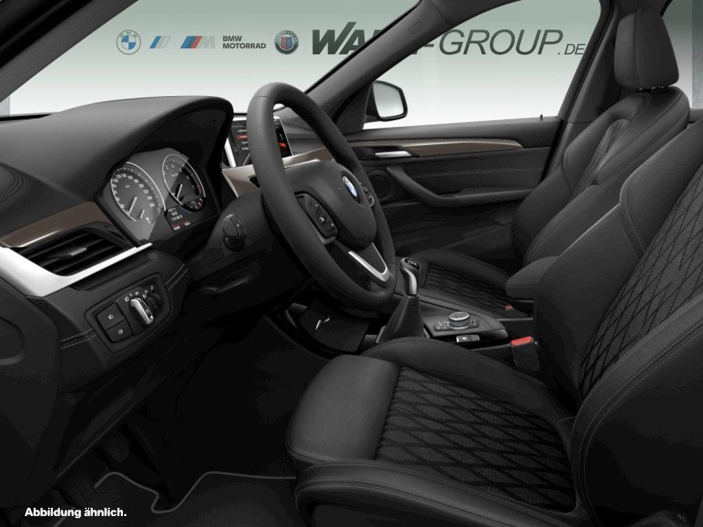 BMW X1 xDrive20i XLINE AUT NAVI LED SPORTSITZE RFK G