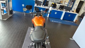 Suzuki GSX 8T