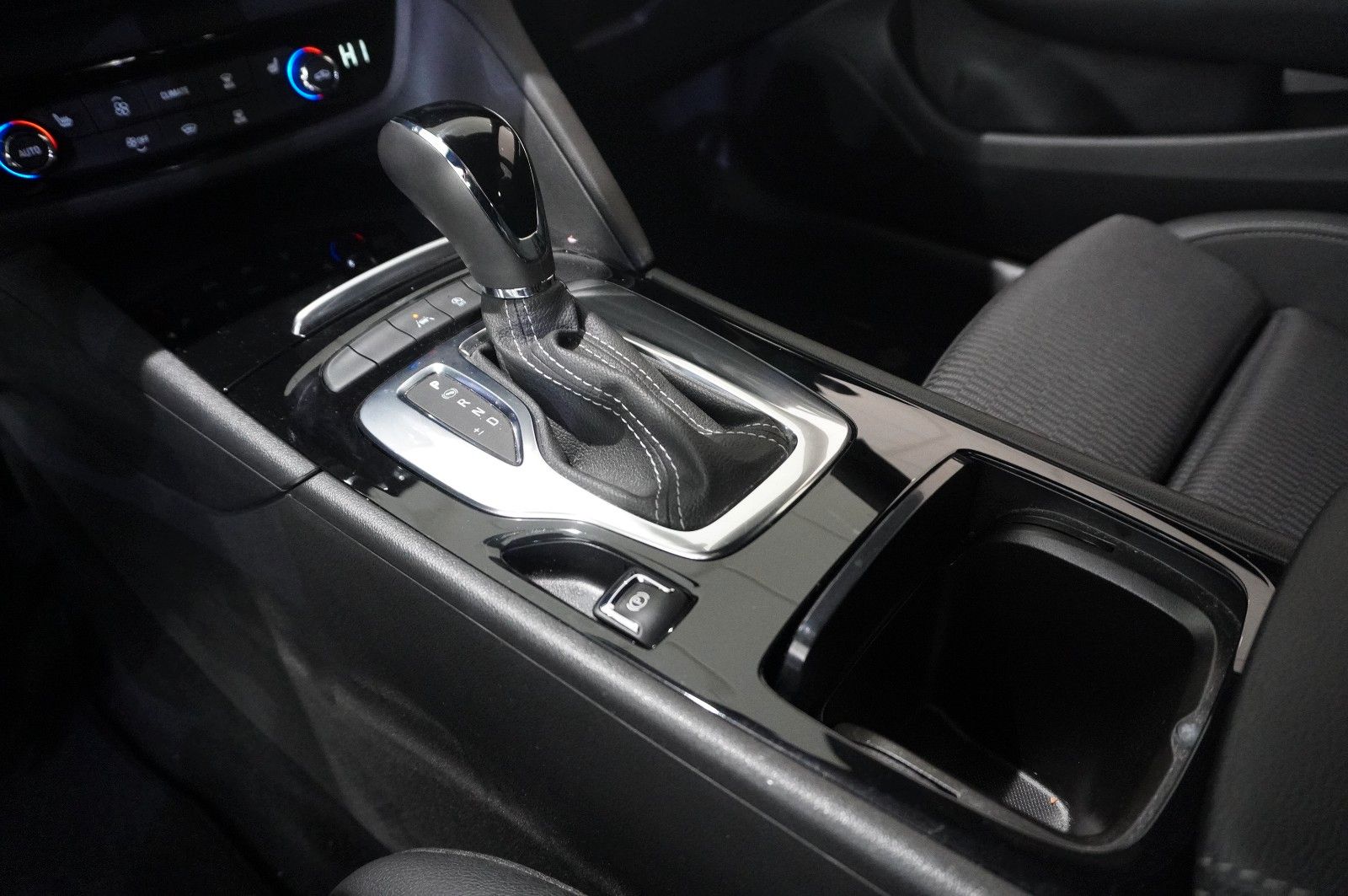 Fahrzeugabbildung Opel Insignia B ST 2.0D BUSINESS NAVI/LED/KAMERA/HUD