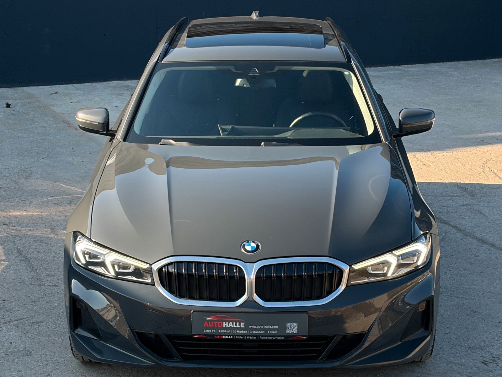 Fahrzeugabbildung BMW 330i Touring LEDER AKUSTIK PANO LED HiFi CarPlay