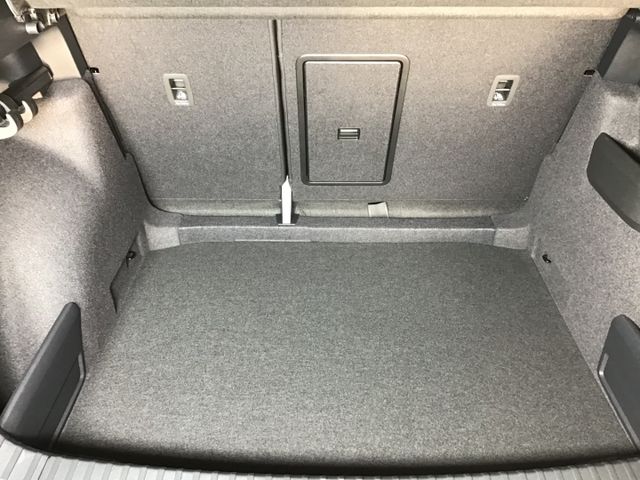 Fahrzeugabbildung Skoda Karoq Sportline 1.5TSI DSG/ACC/AHK/Matrix/Navi