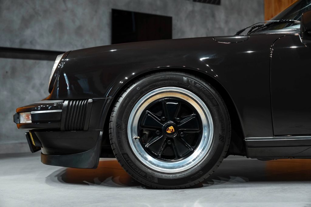 PORSCHE 911 1980