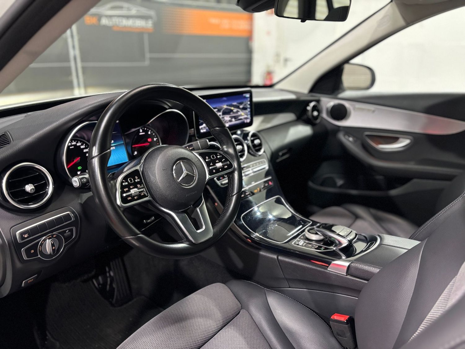 Fahrzeugabbildung Mercedes-Benz C 220 d 4Matic Avantgarde#Pano#LED#HUD#AHK#Kamer