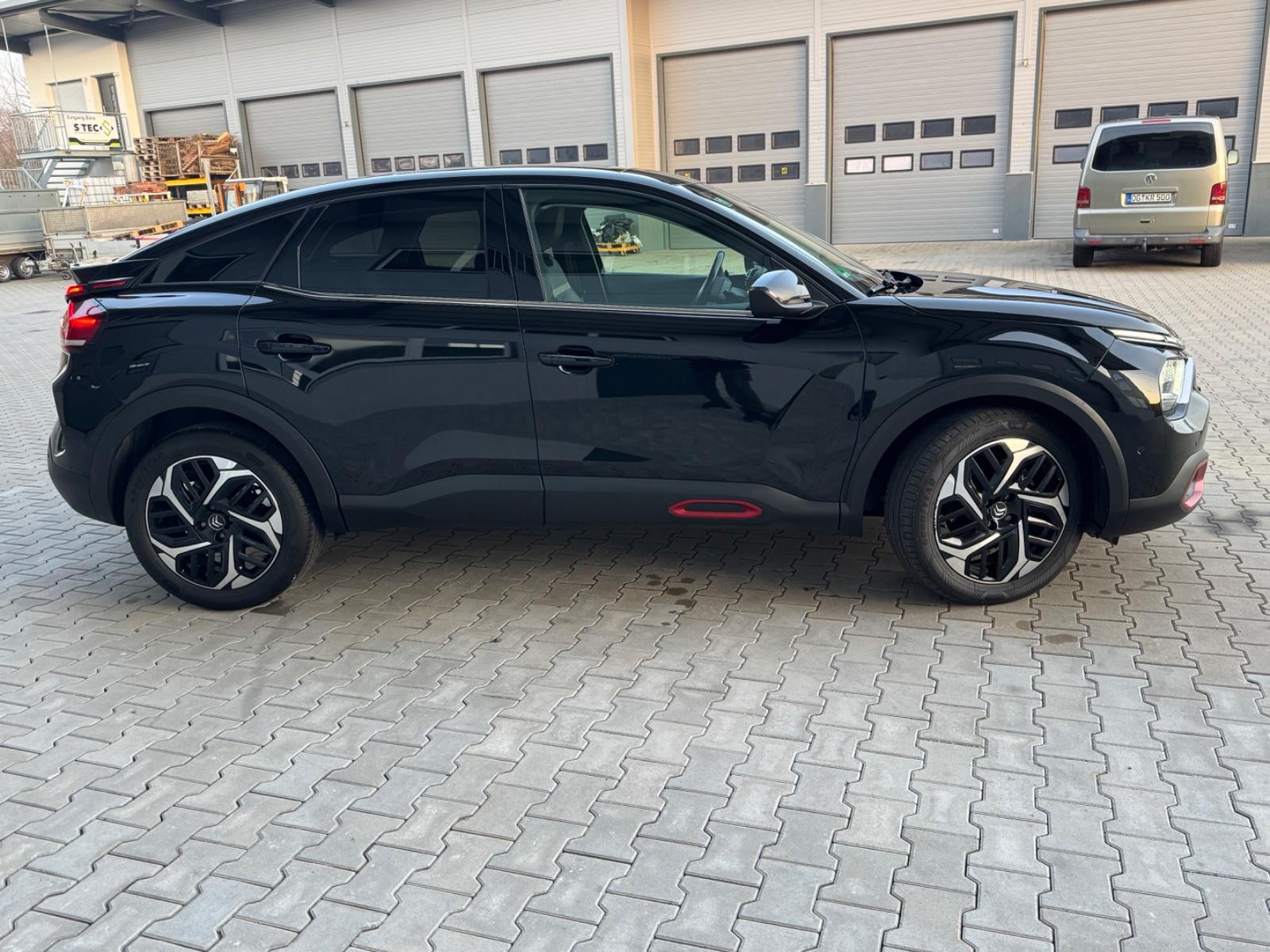 Citroën C4 BlueHDi 131PS SHINE AT8