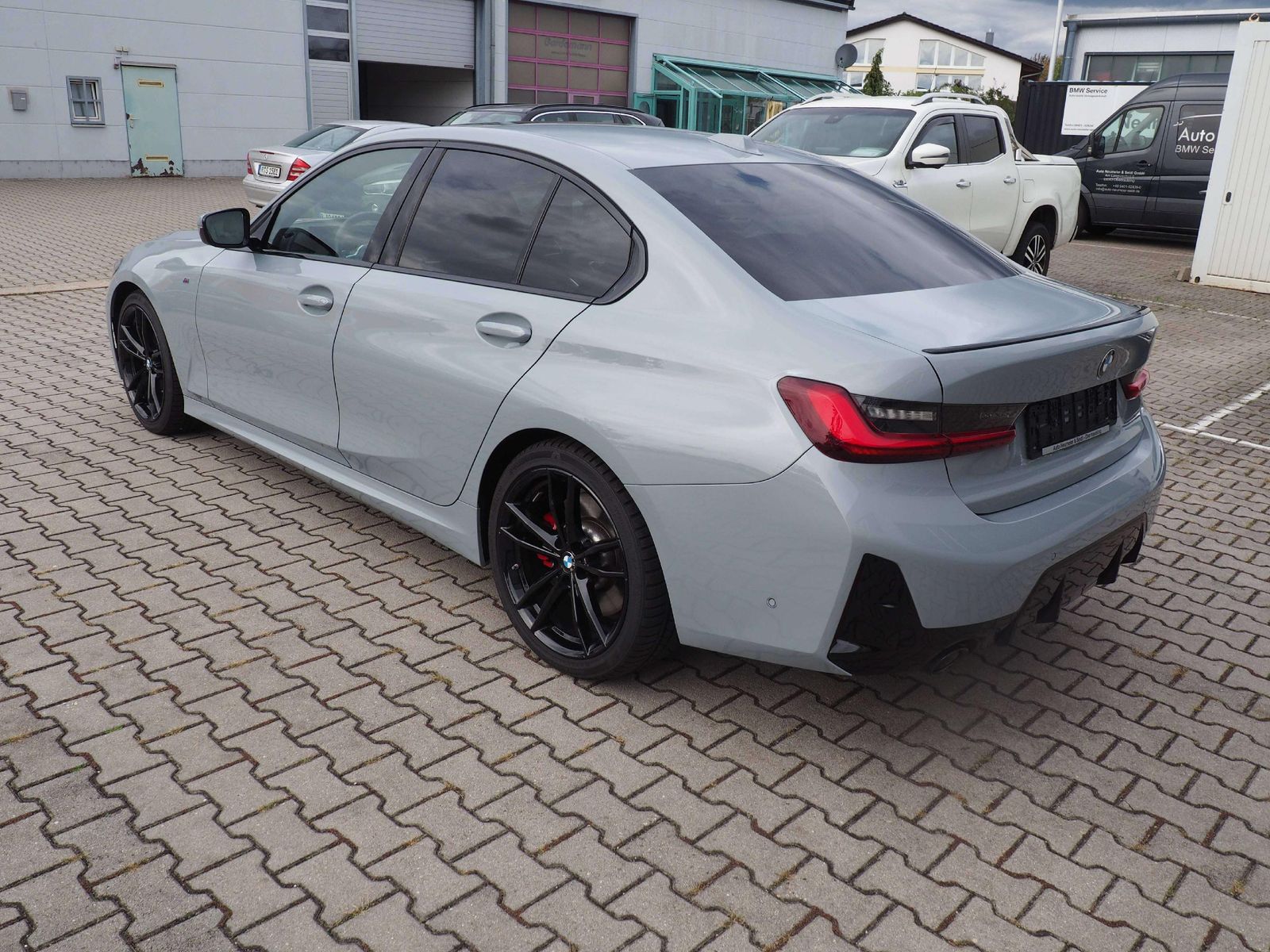 BMW 318 d Aut. M-Sport-PRO Glasdach HUD ACC HiFi ada foto 5
