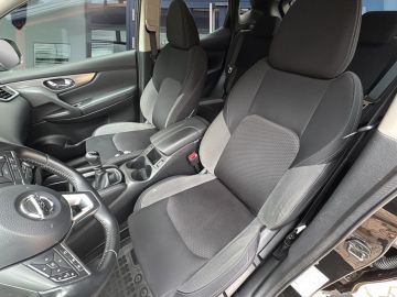 Nissan Qashqai N-Connecta 1,3 Pano*Navi*360*Kamera*LED*