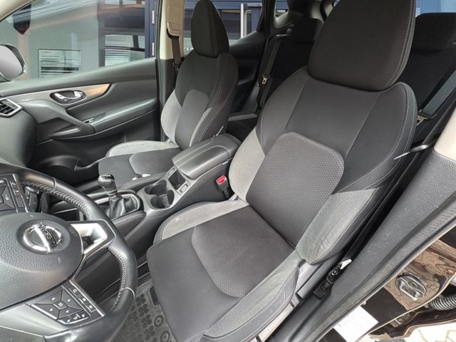 Nissan Qashqai N-Connecta 1,3 Pano*Navi*360*Kamera*LED*