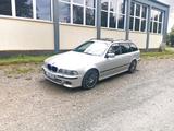 BMW E39 530d Touring - BMW 530 aus 2002: Kombi
