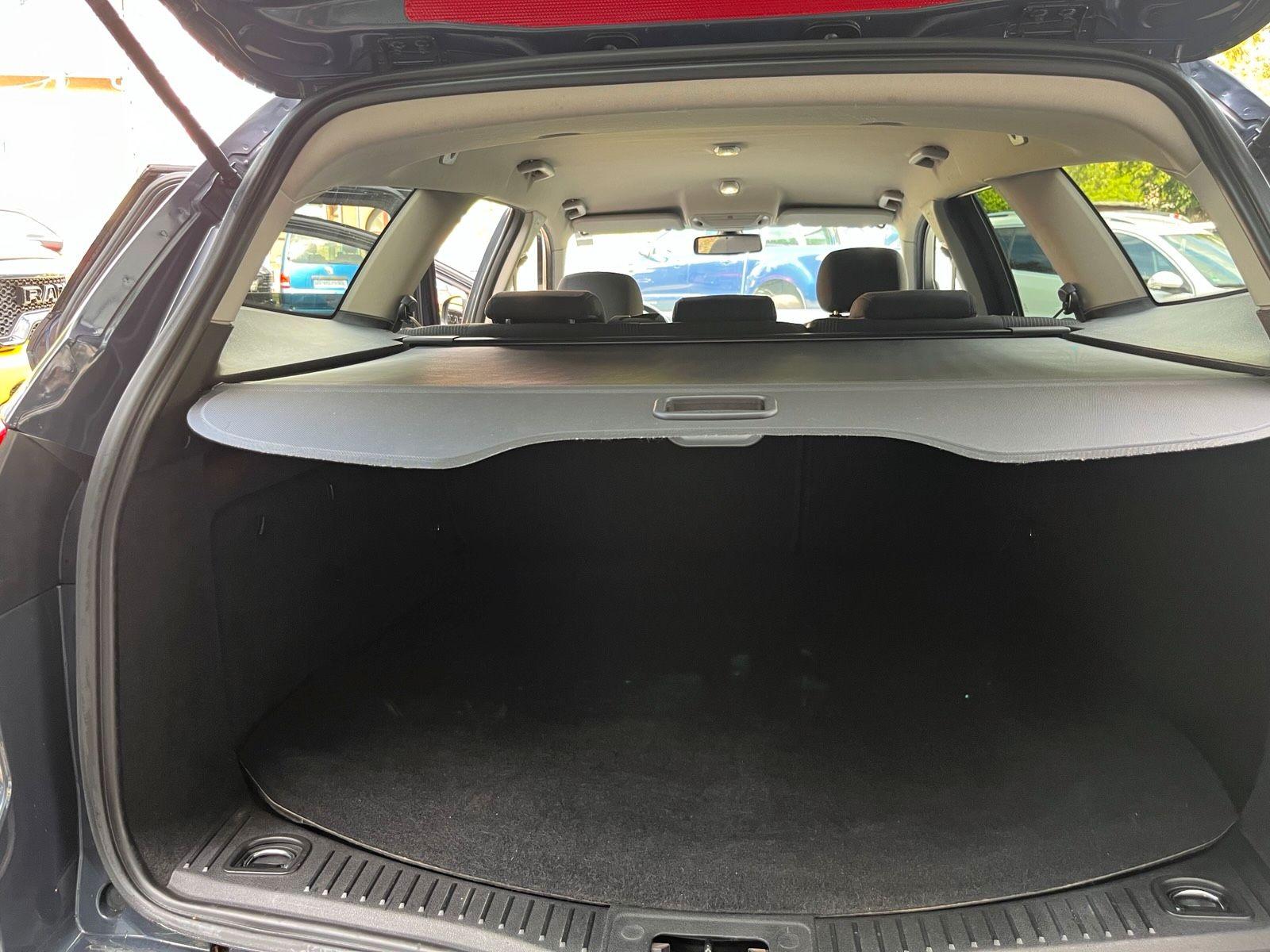 Ford Mondeo 2012 — photo 13