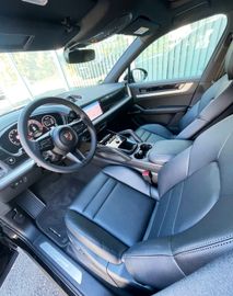 Porsche Cayenne - 9