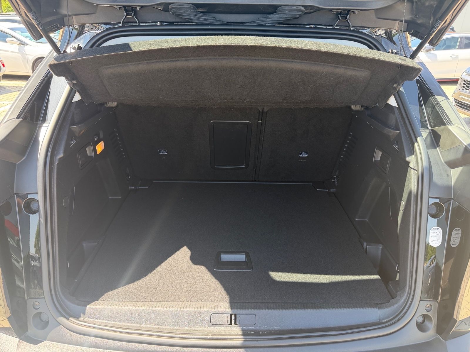 Fahrzeugabbildung Peugeot 3008 1.2 PureTech 130 Active