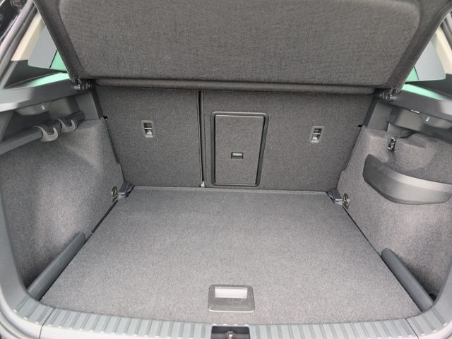 Karoq 1.5 TSI DSG SELECTION NAVI.+KAMERA+ACC+LED