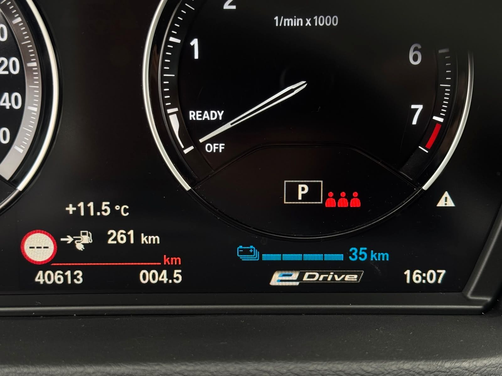 Fahrzeugabbildung BMW X1 xDrive 25 e Advantage,Leder,Navi,LED,HUD,SH