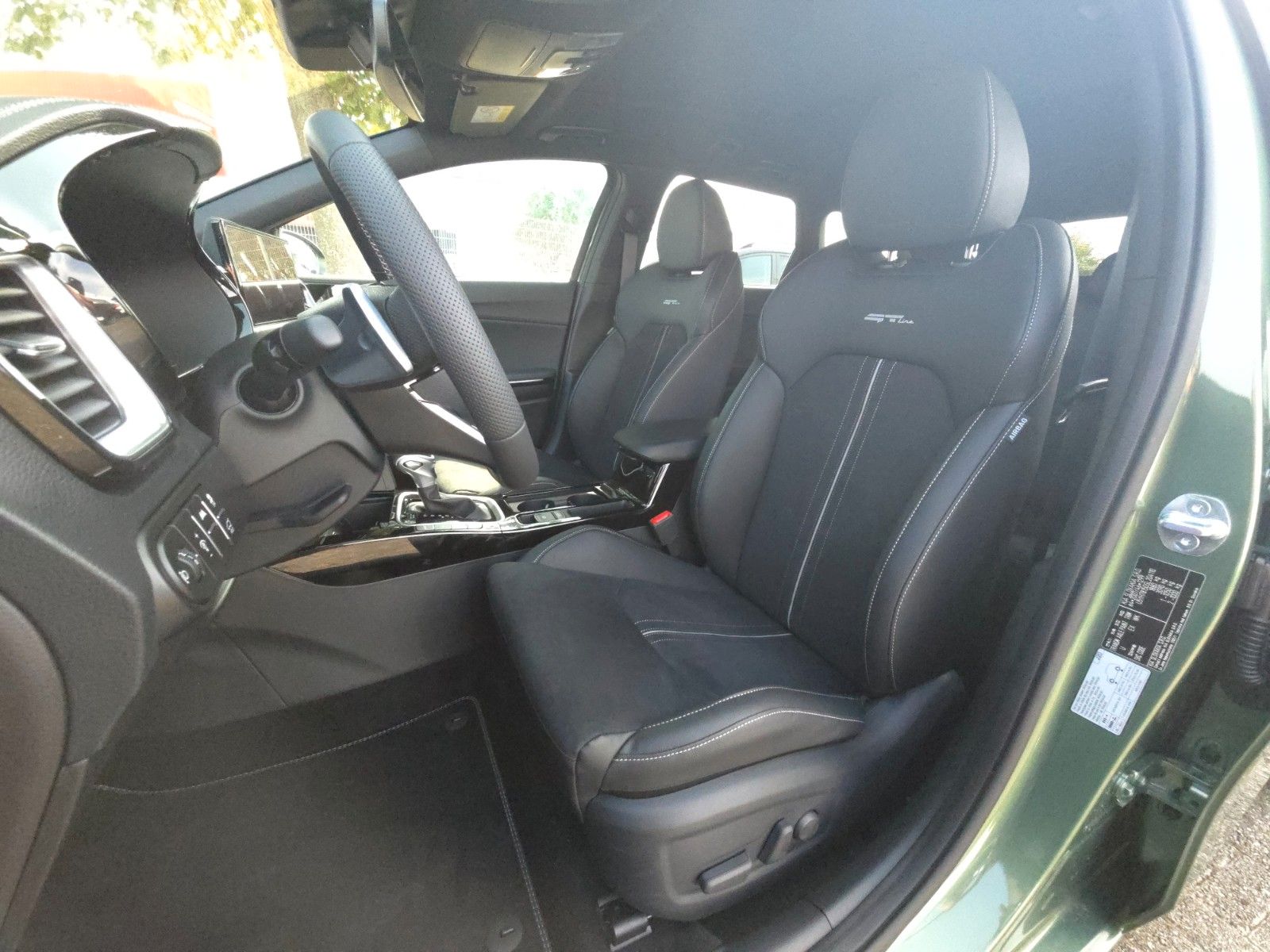 Fahrzeugabbildung Kia CEED_SW 1.5T DCT7 GTL TEC LEDER GD 18Z