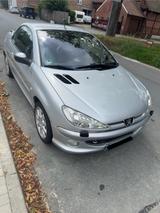 Peugeot 206 CC 136 Ps - Peugeot 206 mit Benzin-Antrieb: Cabrio, Ps