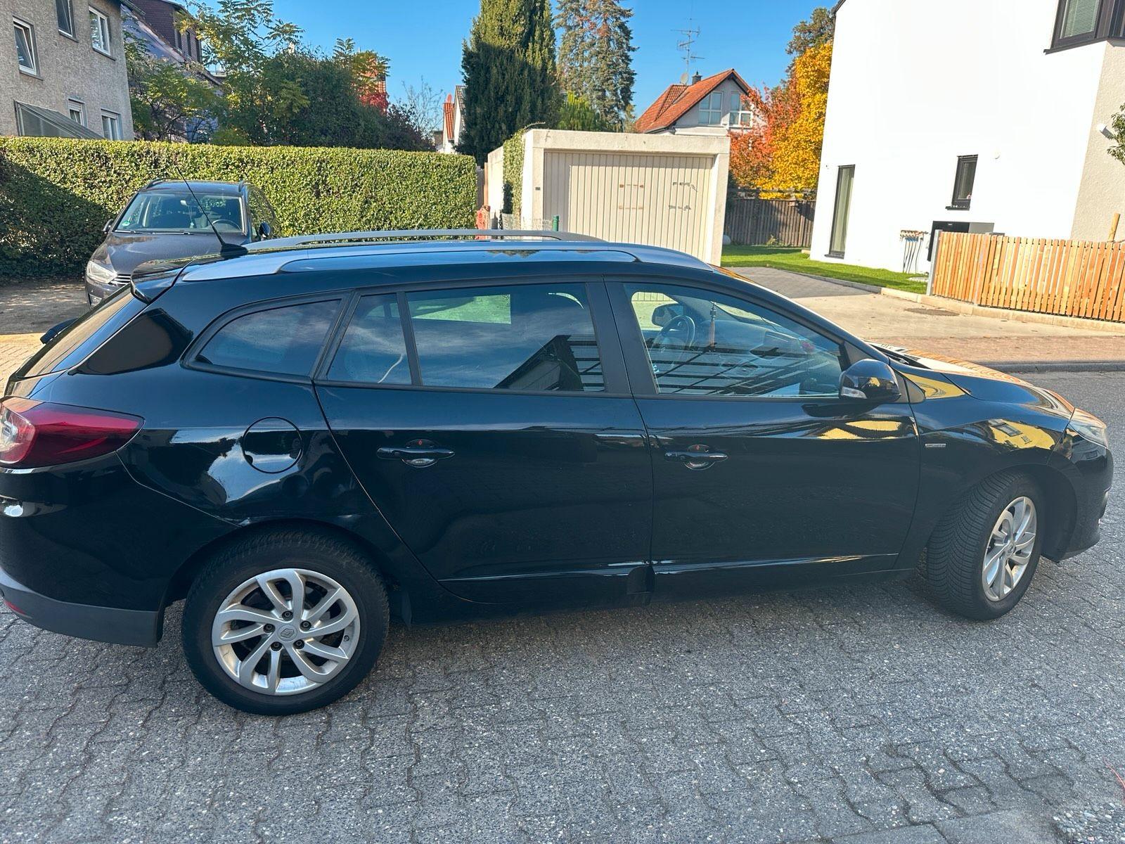 Renault Megane 2014 — photo 12