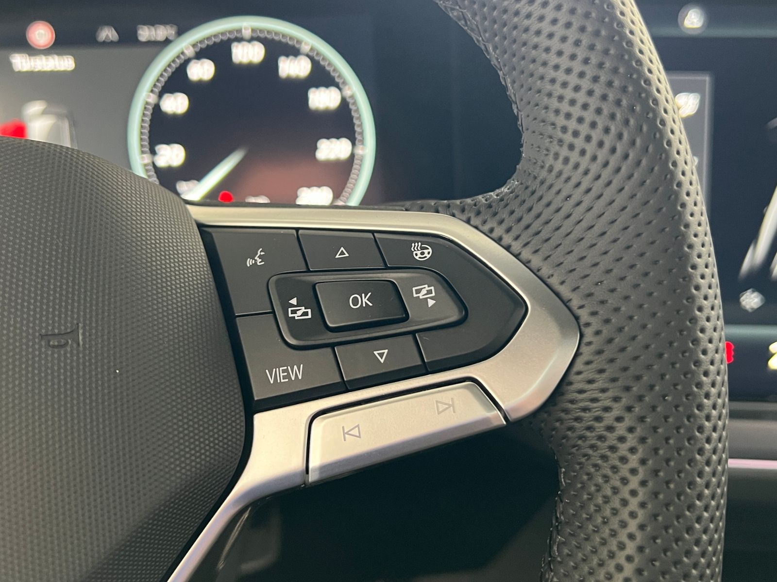 Fahrzeugabbildung Volkswagen Touareg R-Line 3.0 V6 TDI 4MOTION *Luftfederung,