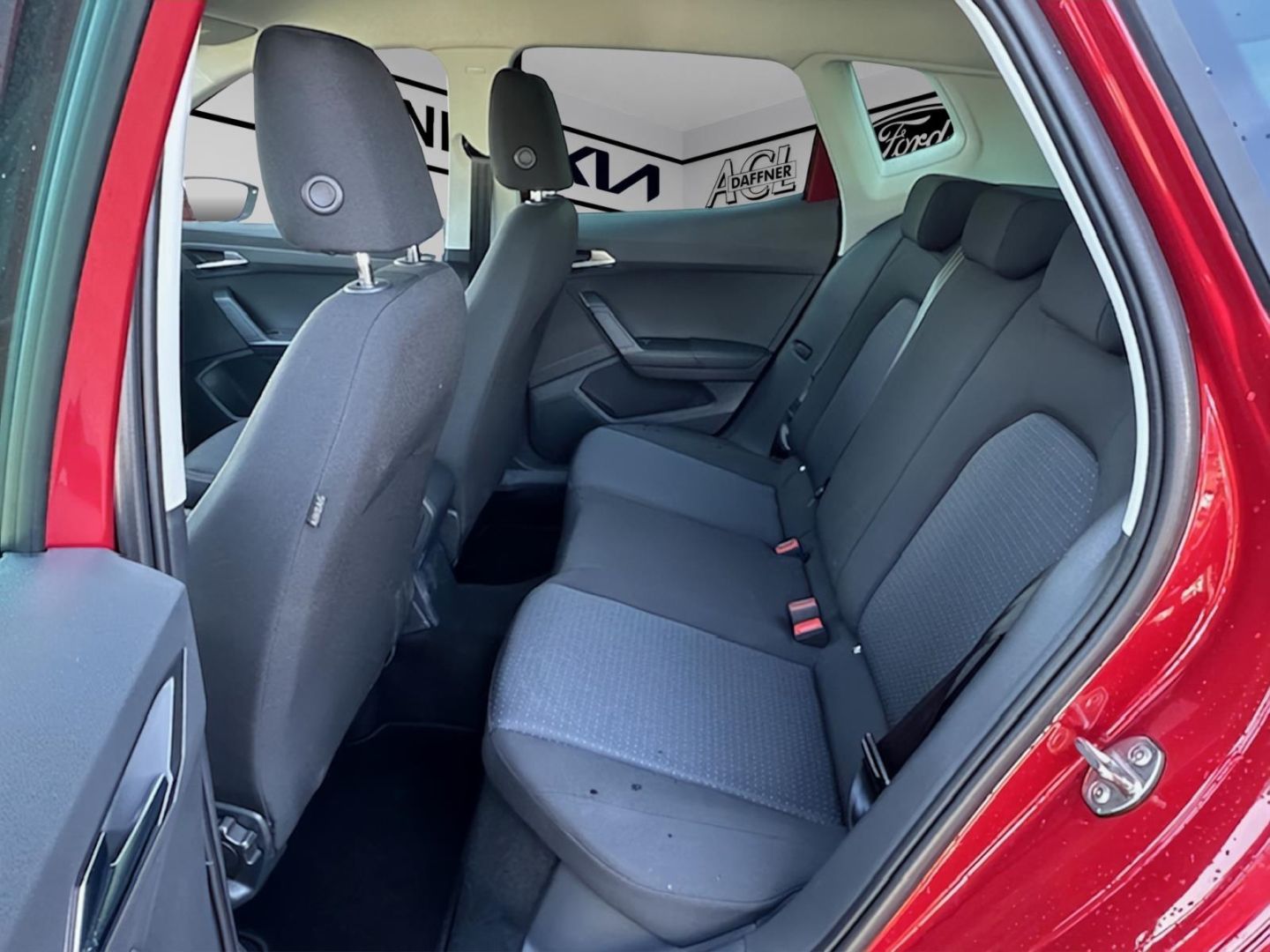 Fahrzeugabbildung SEAT Arona Navi Digitales Cockpit LED Sperrdiff. ACC