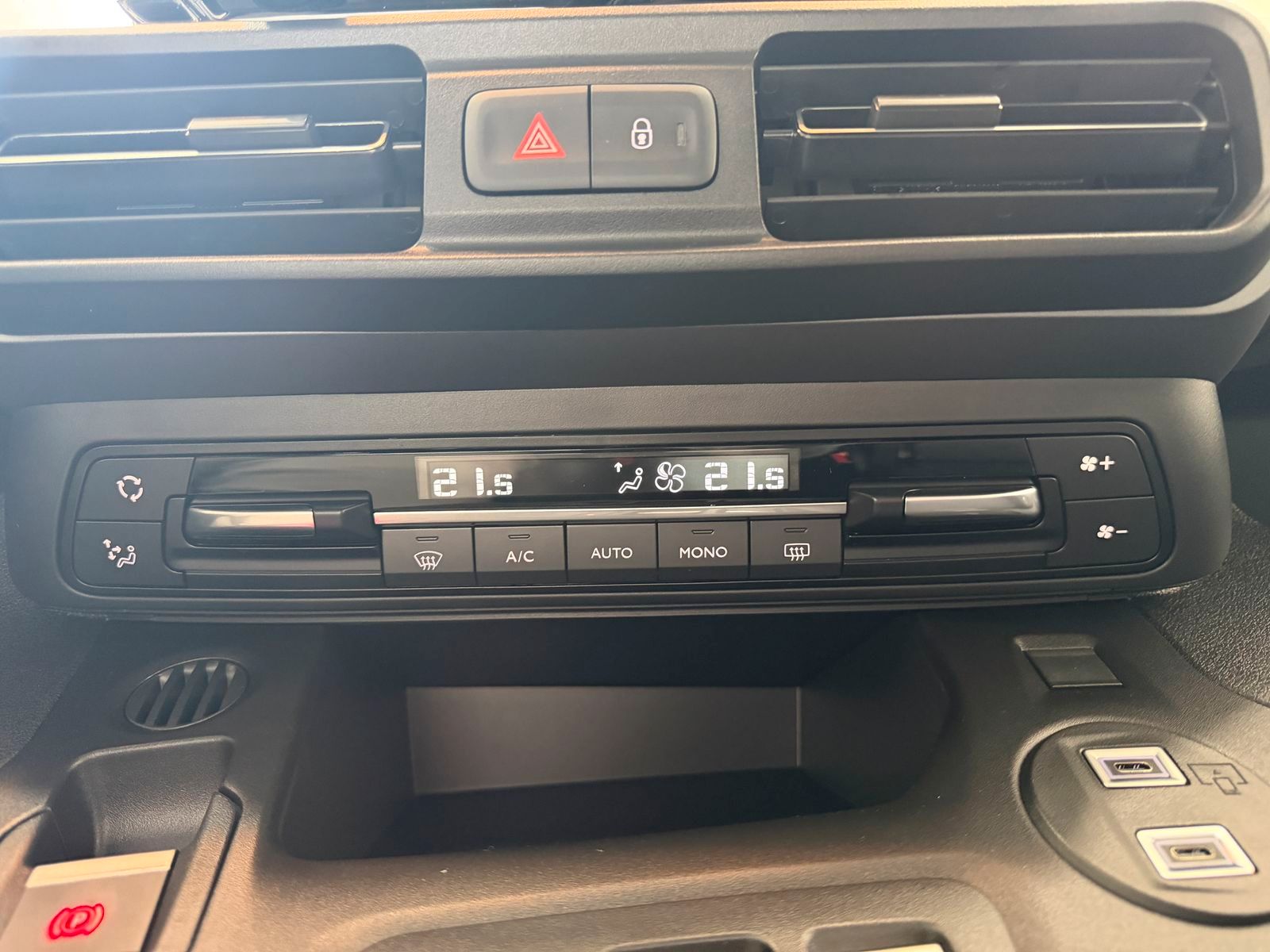 Opel Combo - Bild 17