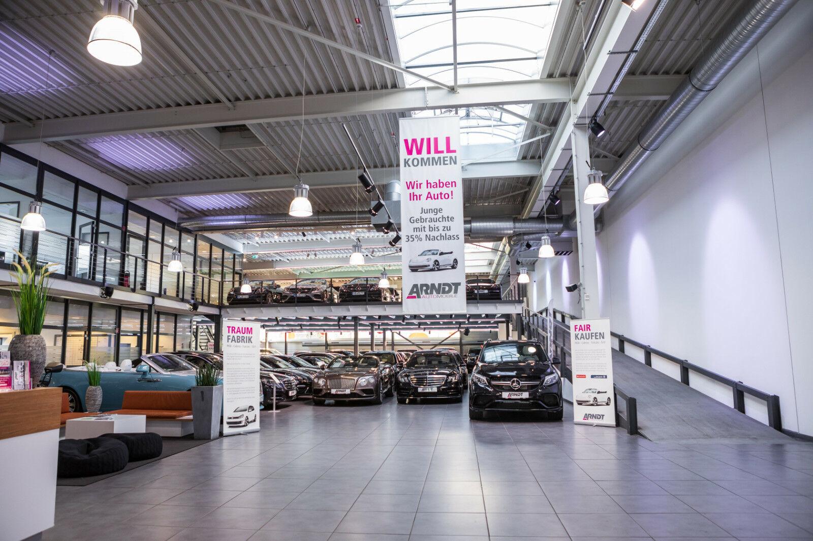 showroom-image-top