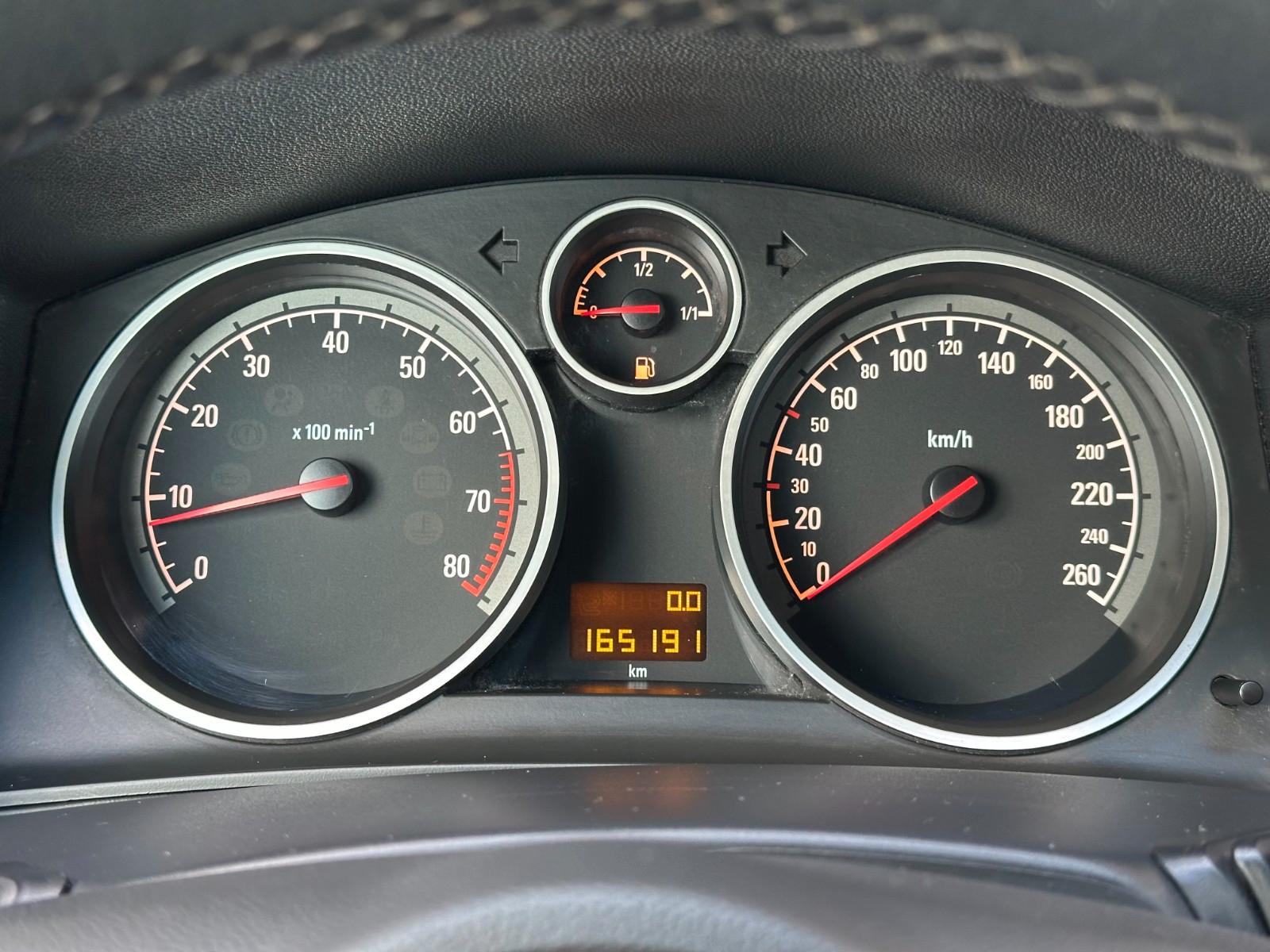 Opel Astra 2006 — photo 15